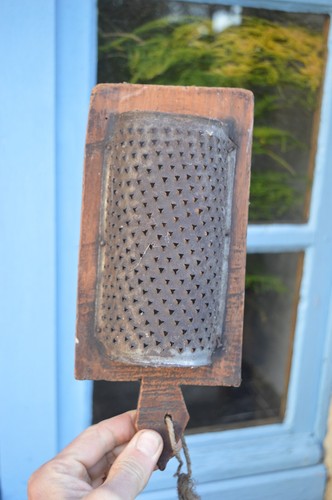 Ancienne râpe fromage - ancienne,